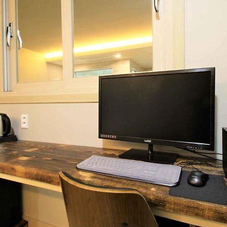 Jade Hotel Ilsan Ni Extérieur photo