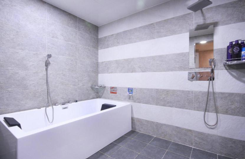 Jade Hotel Ilsan Ni Chambre photo