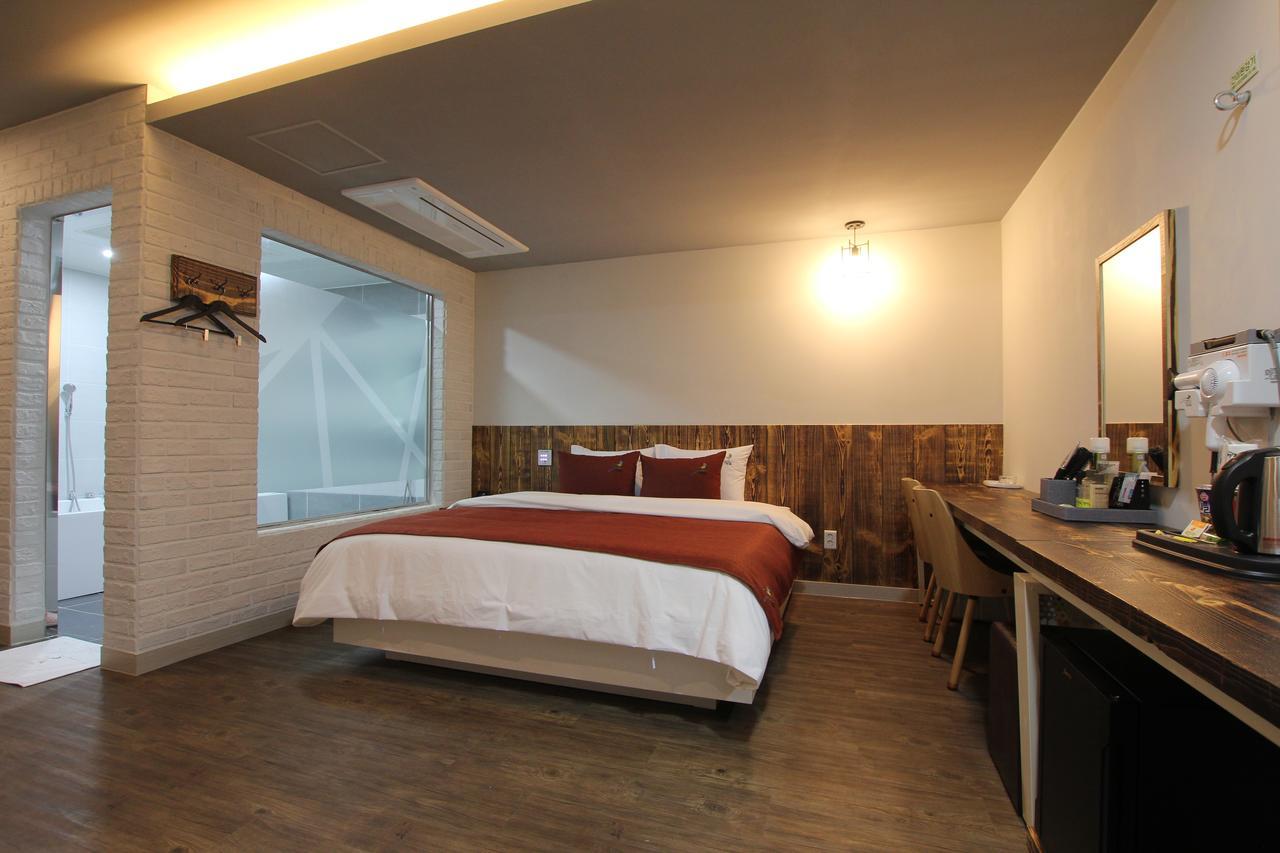 Jade Hotel Ilsan Ni Extérieur photo
